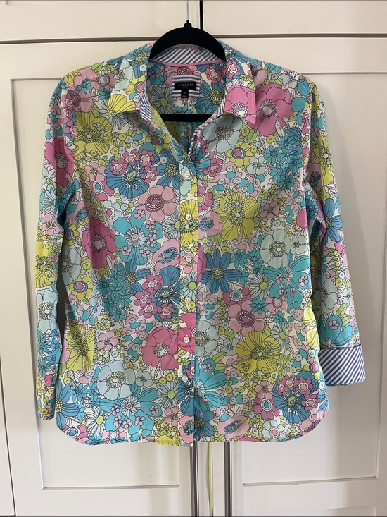 Talbots Tops - Talbots Retro Pastel Floral Button-Down in Pink, Blue & Yellow size Large Petite